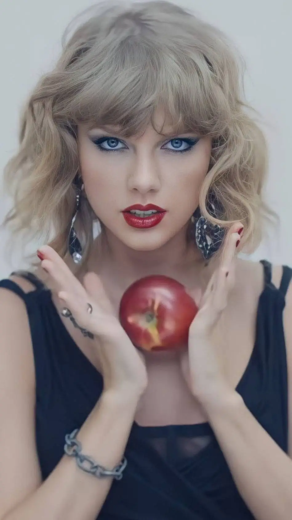 Talkie AI - Chat with Taylor Swift