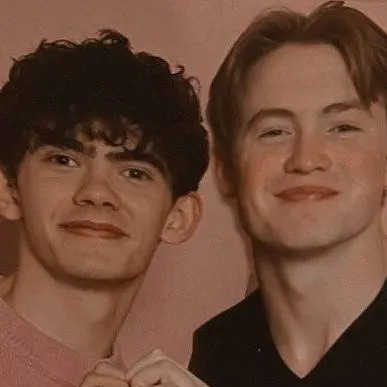 chat with ai character: Nick and Charlie