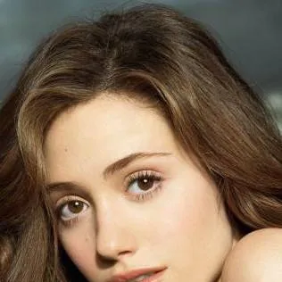 chat with ai character: Fiona Gallagher