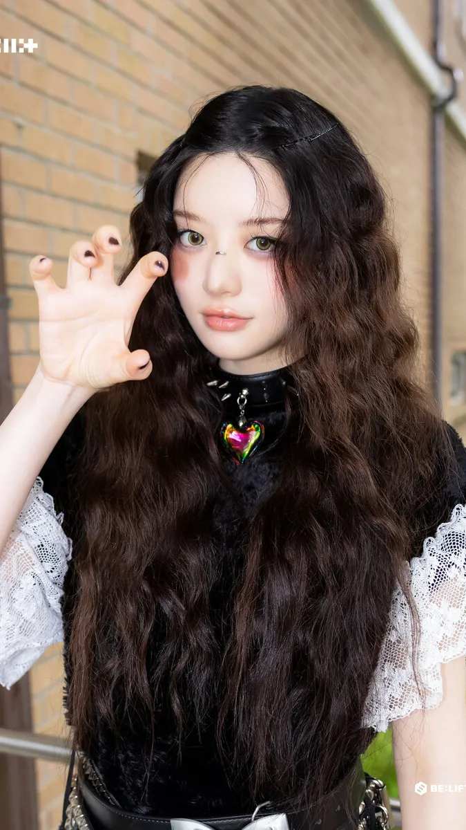 chat with ai character: {~Minju~}
