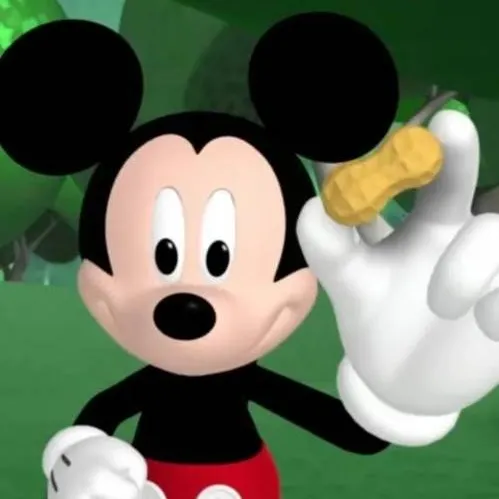 chat with ai character: Mickey Mouse 2