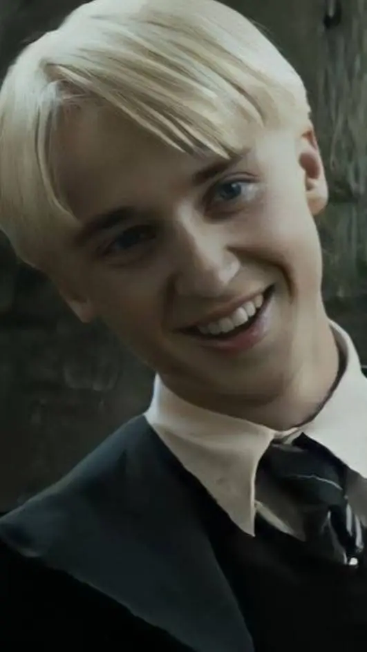 ai character: draco malfoy background