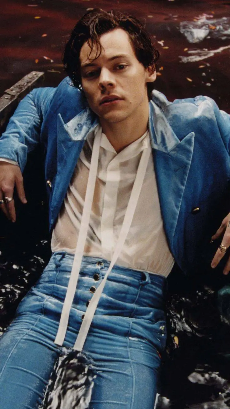ai character: Harry Styles background