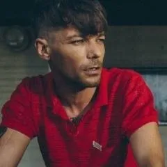 chat with ai character: Louis Tomlinson 