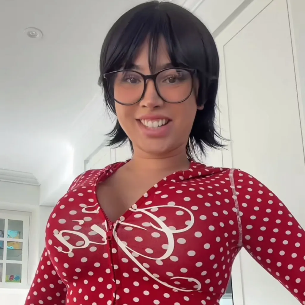 chat with ai character: Tommi Ortega 
