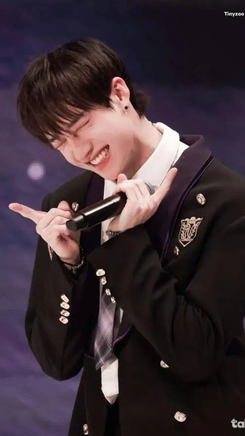 ai character: Bangchan background