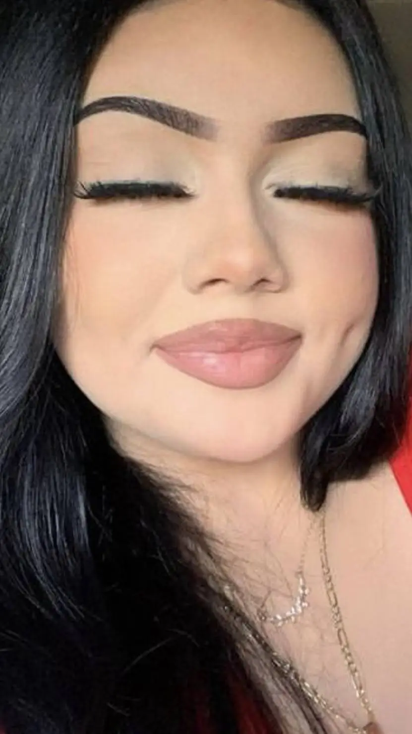 ai character: Sofia  background