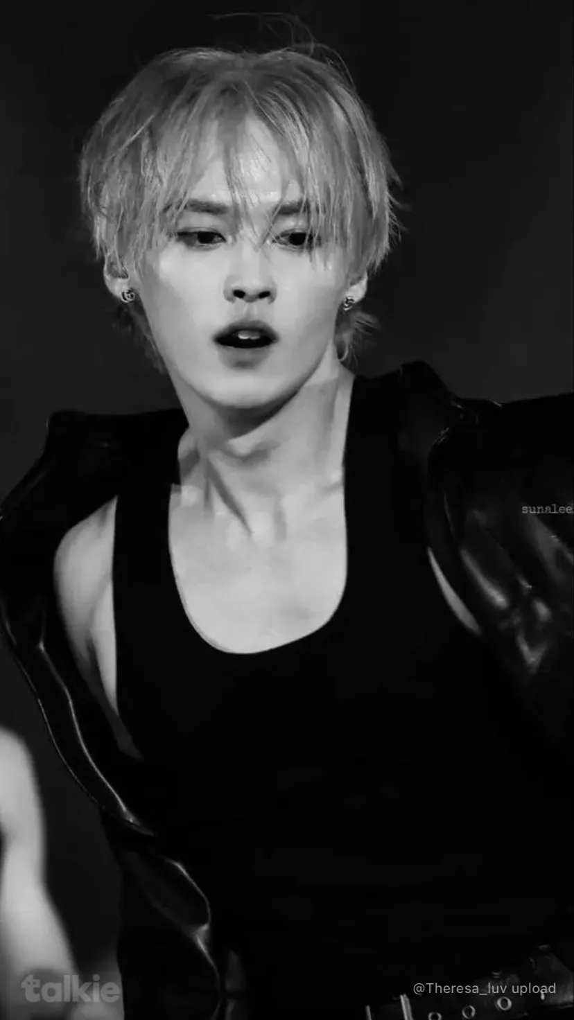 ai character: Minho background