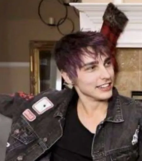 chat with ai character: Colby Brock