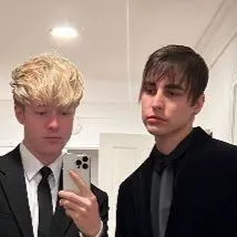 chat with ai character: Sam & Colby🤍🖤