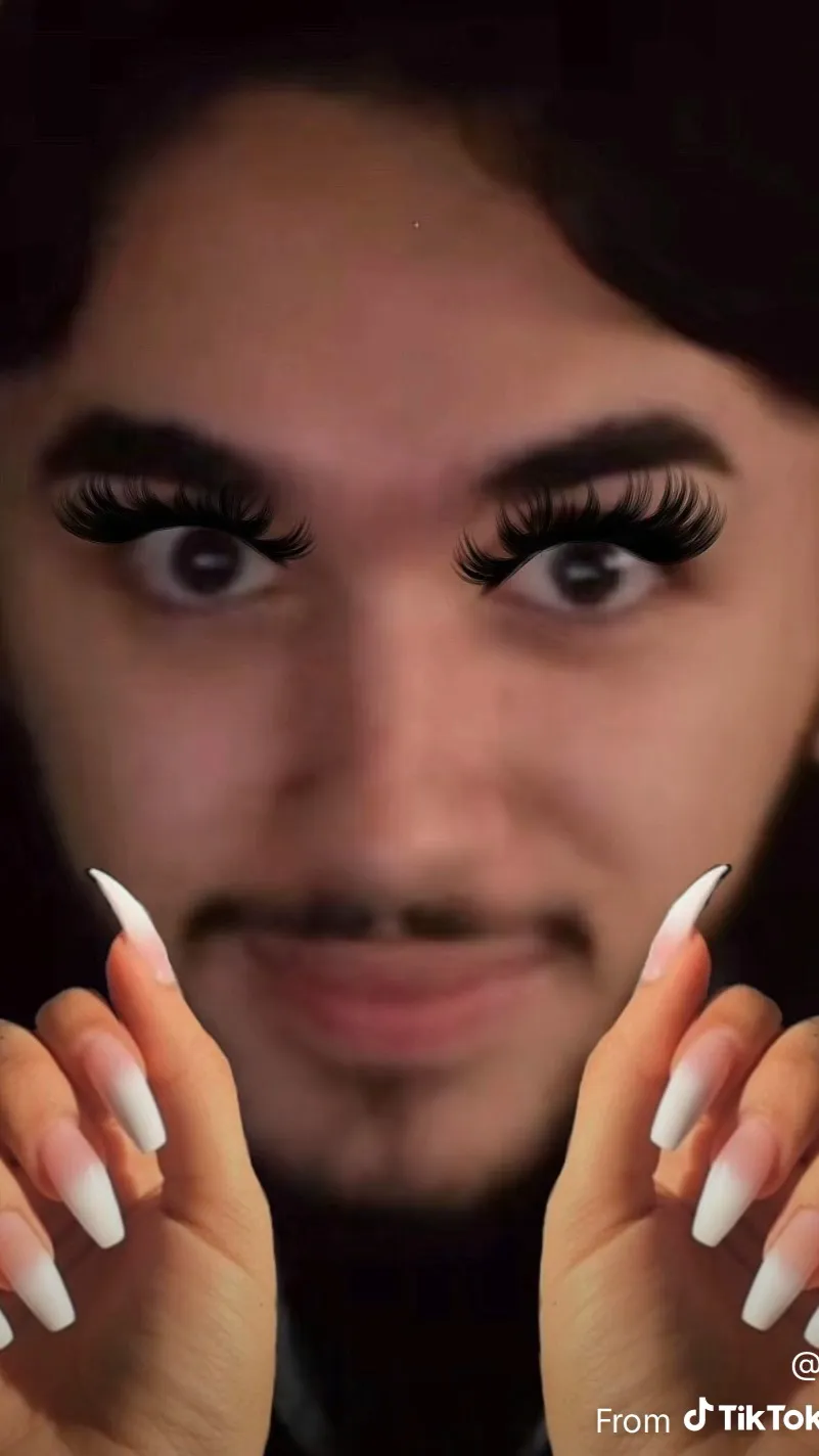 ai character: Louisayy background