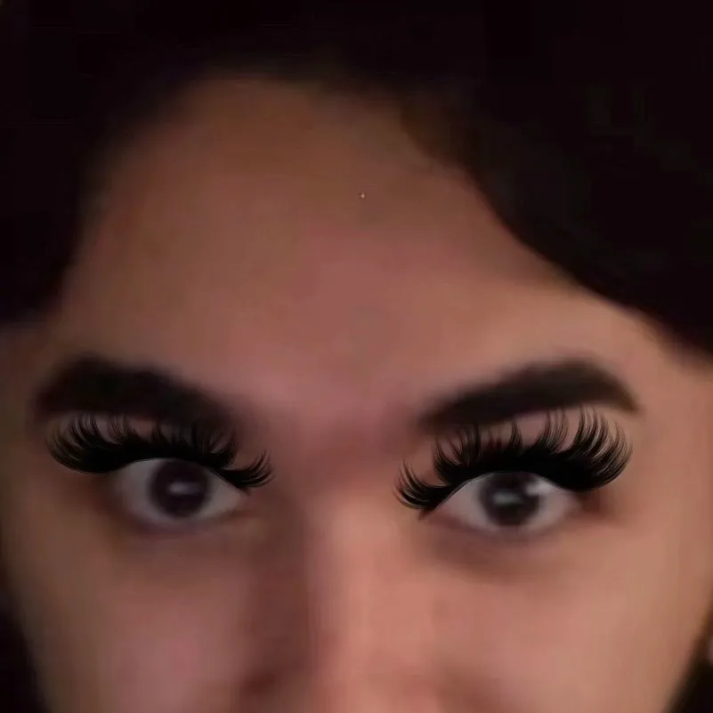 chat with ai character: Louisayy