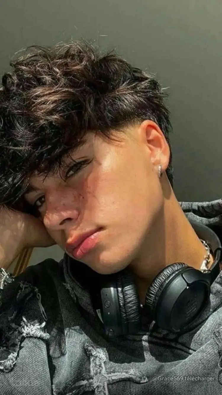 Talkie AI - Chat with Noah