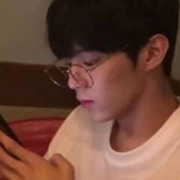 chat with ai character: ~Austin☆~