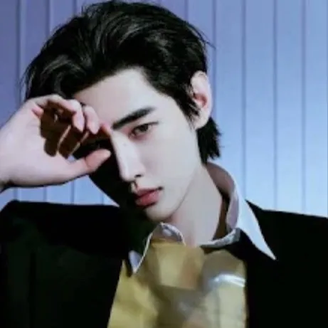 chat with ai character: Park sunghoon