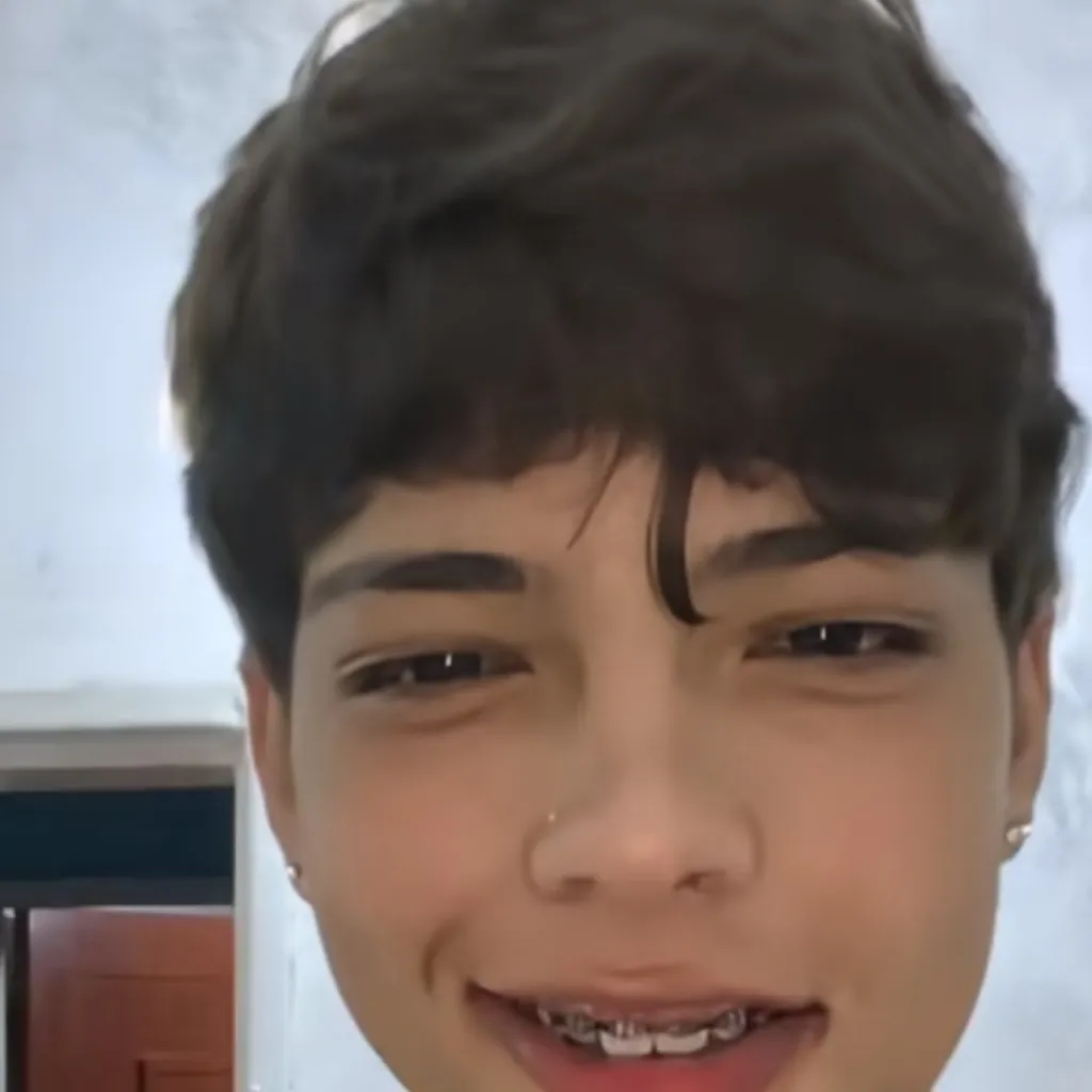 chat with ai character: Gabrielito