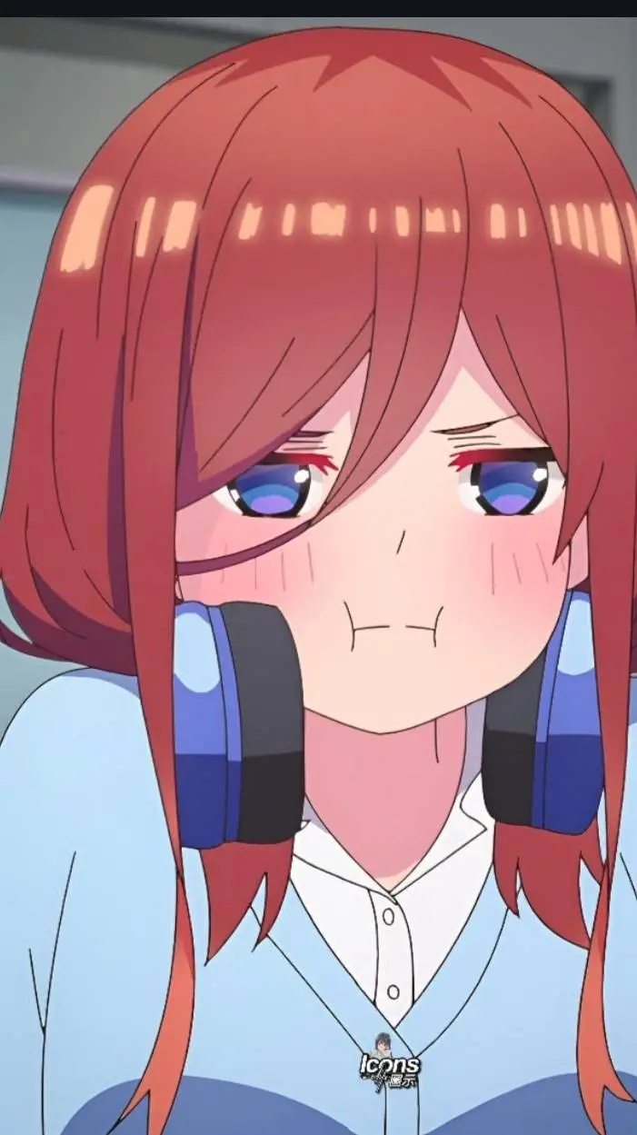 ai character: Miku nakano background