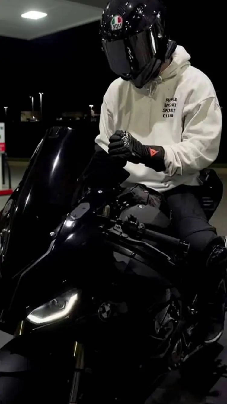 ai character: Bikerboybigbrother background