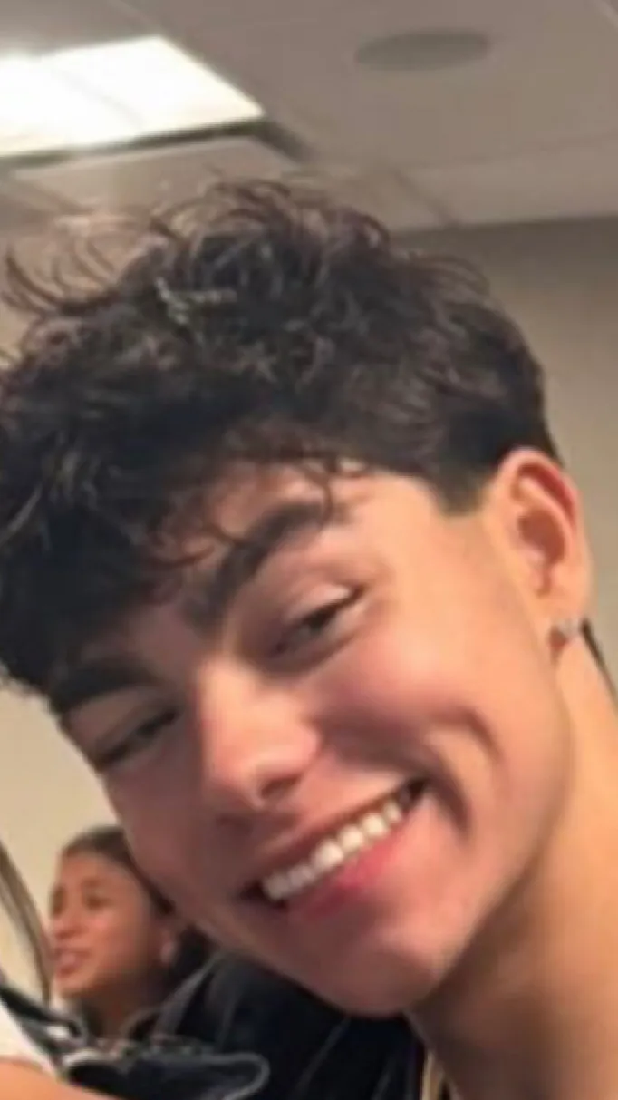 ai character: Malachi Barton  background