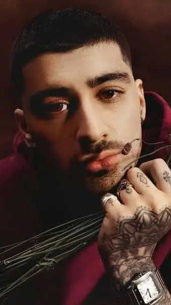 ai character: zaynnnnnn 🇬🇧🇬🇧😘🤣 background