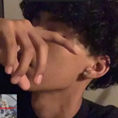 chat with ai character: Matthias