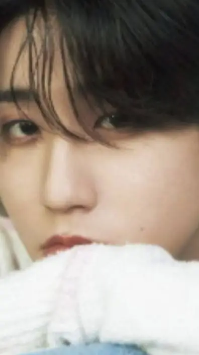 ai character: han from straykids background