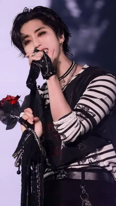 ai character: han from straykids background