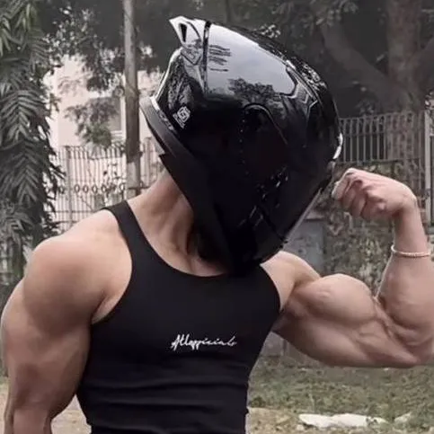 chat with ai character: Silas 