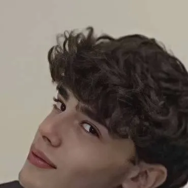 chat with ai character: max