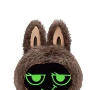 chat with ai character: Fruit  cake 