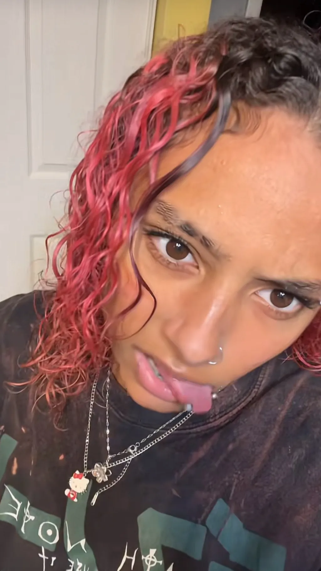 ai character: Pluto background