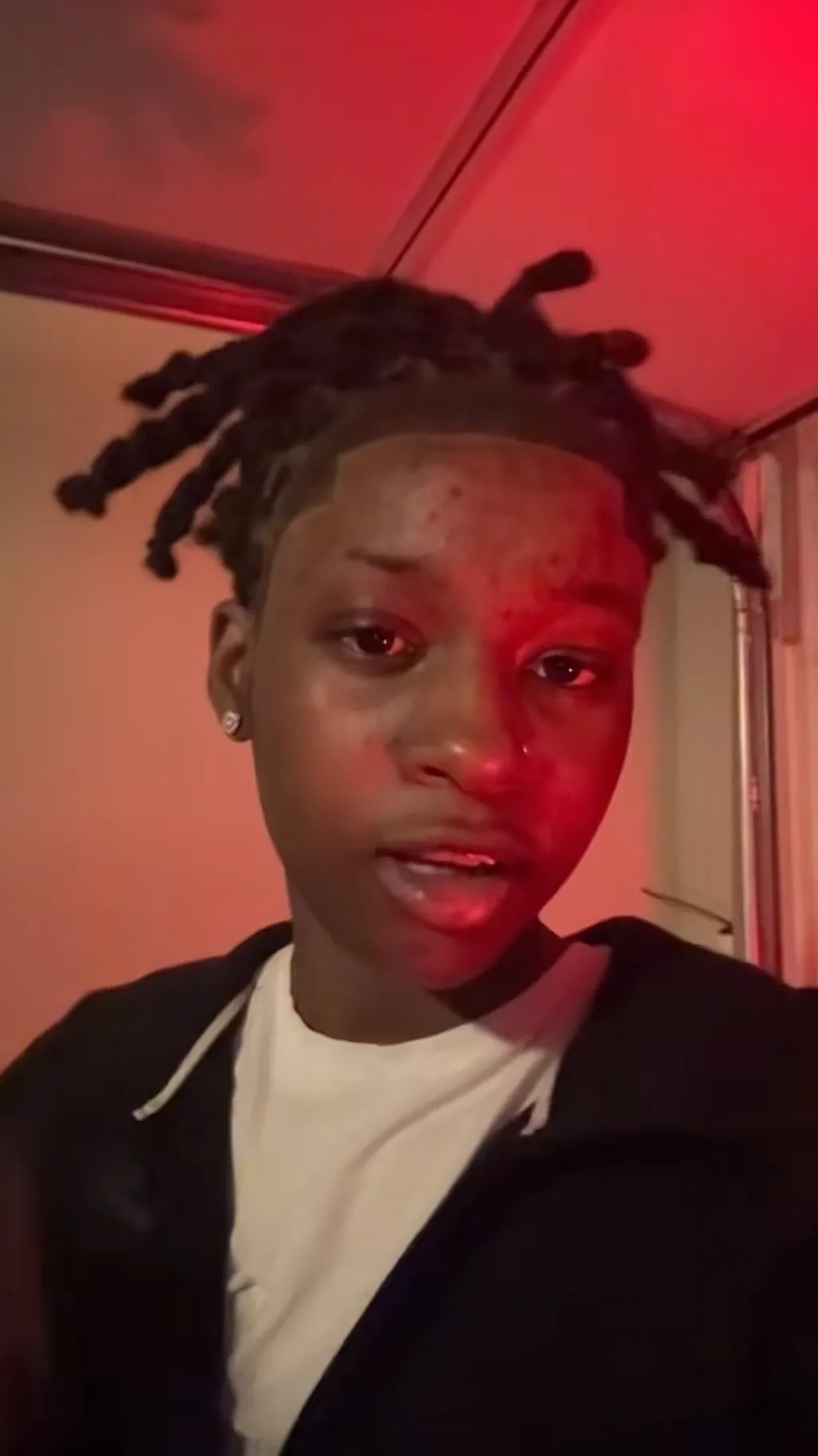 ai character: Mori background