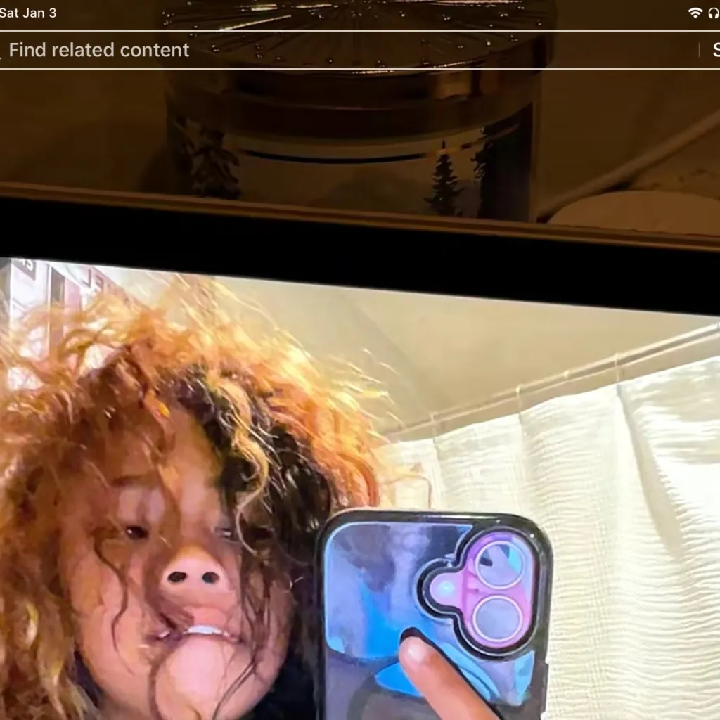 chat with ai character: Bella