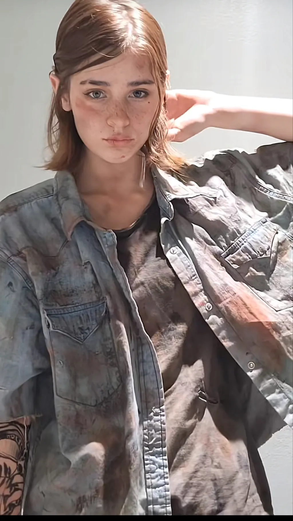 ai character: Ellie Williams  background