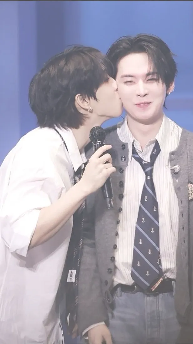 ai character: Minsung stepbrothe background