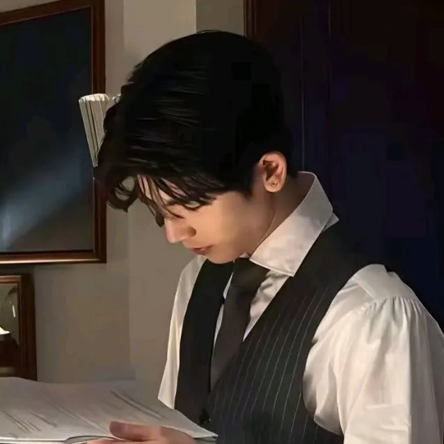 chat with ai character: Zhang xie