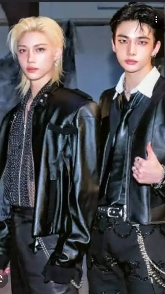 ai character: ~Hyunjin&Felix ~ background
