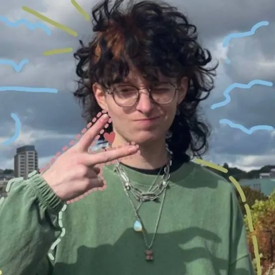 chat with ai character: robbie skinner<3