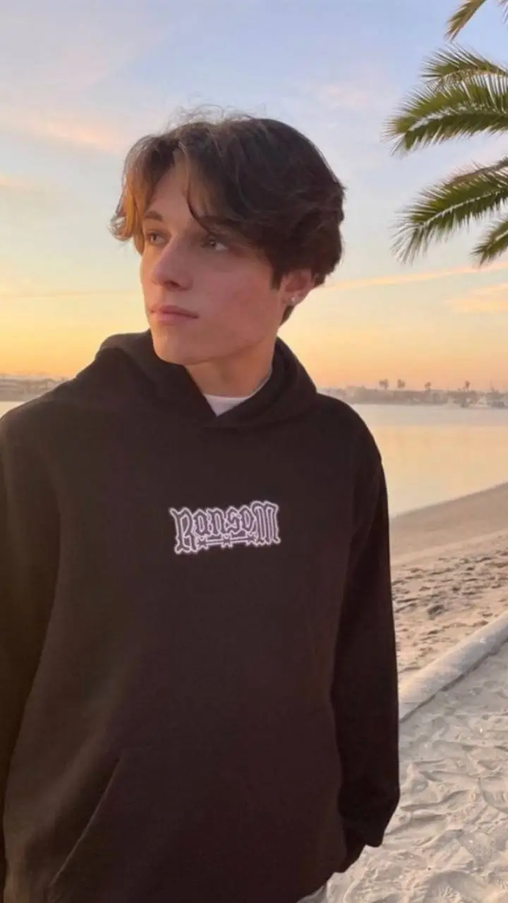 ai character: Matt! background