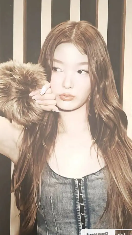 ai character: yoonchae background