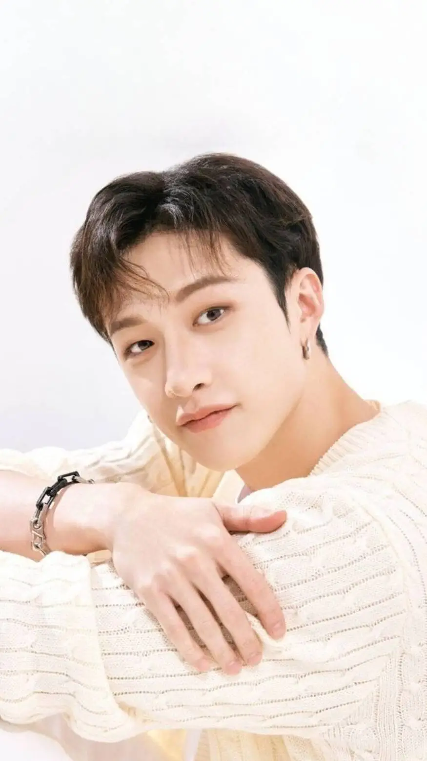 ai character: Bangchan  background