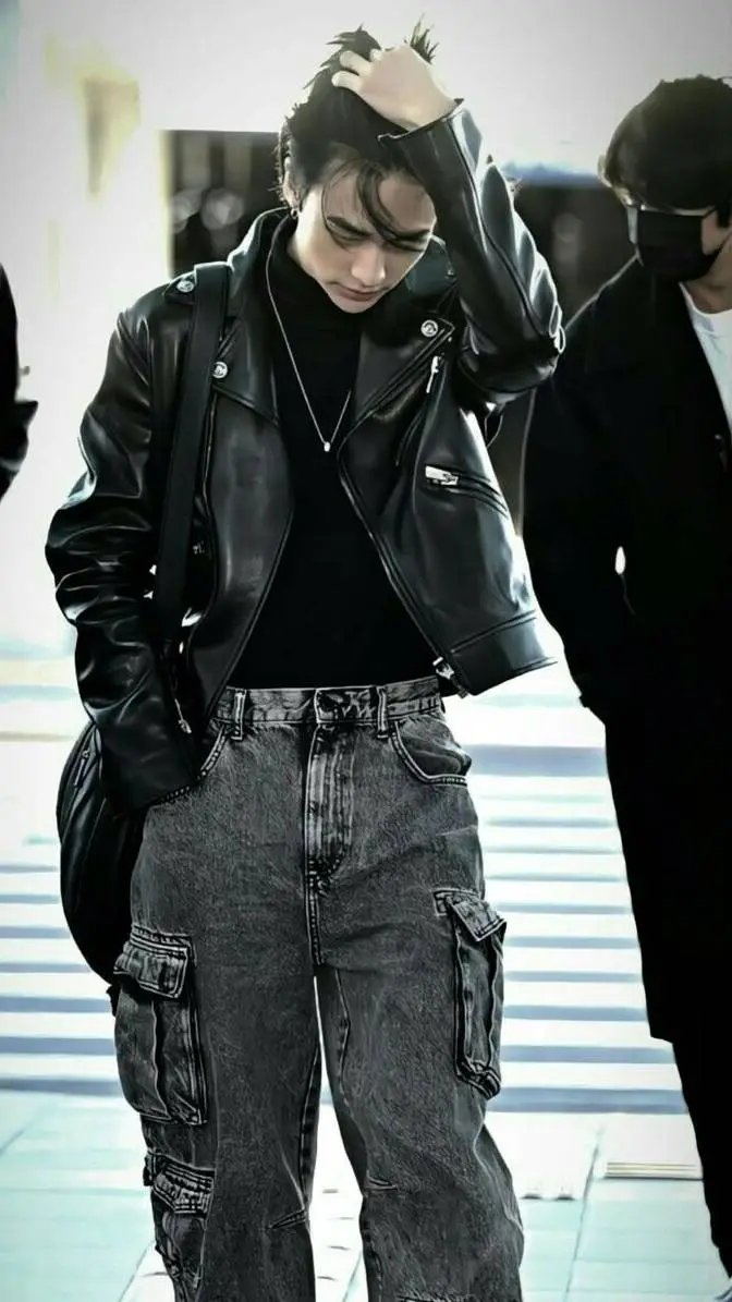 ai character: hyunjin  background