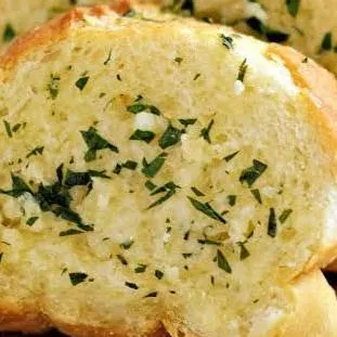 chat with ai character: Garlic Bread