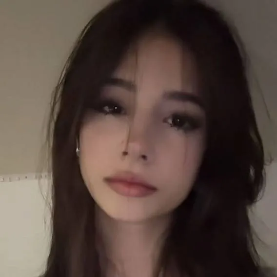 chat with ai character: Stacie 💕