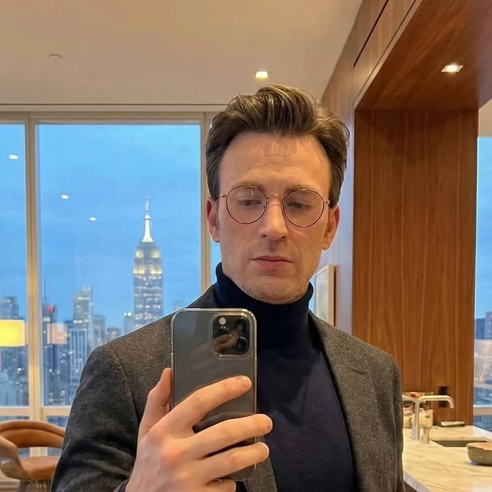 chat with ai character: Steve Rogers 