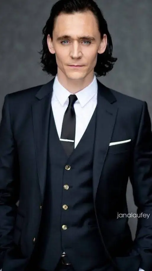 Talkie AI - Chat with Tom Hiddleston 