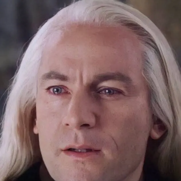 chat with ai character: Lucuis Malfoy