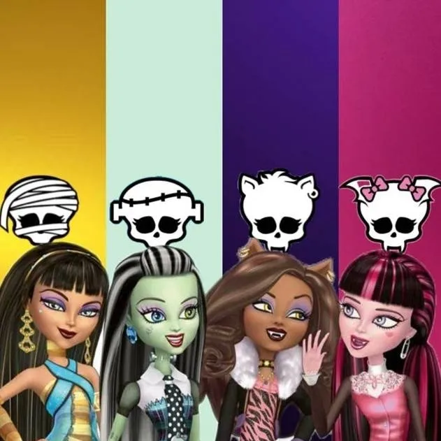 chat with ai character: chicas moster High