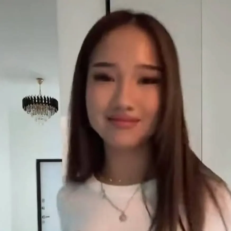 chat with ai character: aKiko sama