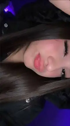 ai character: 🌅Camila🌅 background